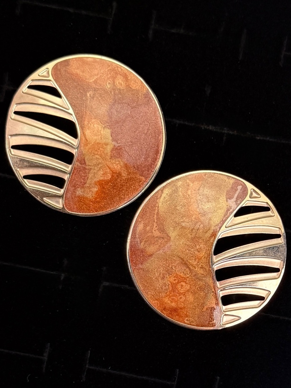 Vintage Goldtone Brown Swirl large circle cut out pierced earrings